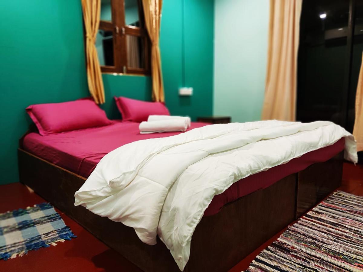 Casa Fiesta Sea Front Beach Huts Patnem Beach Bagian luar foto