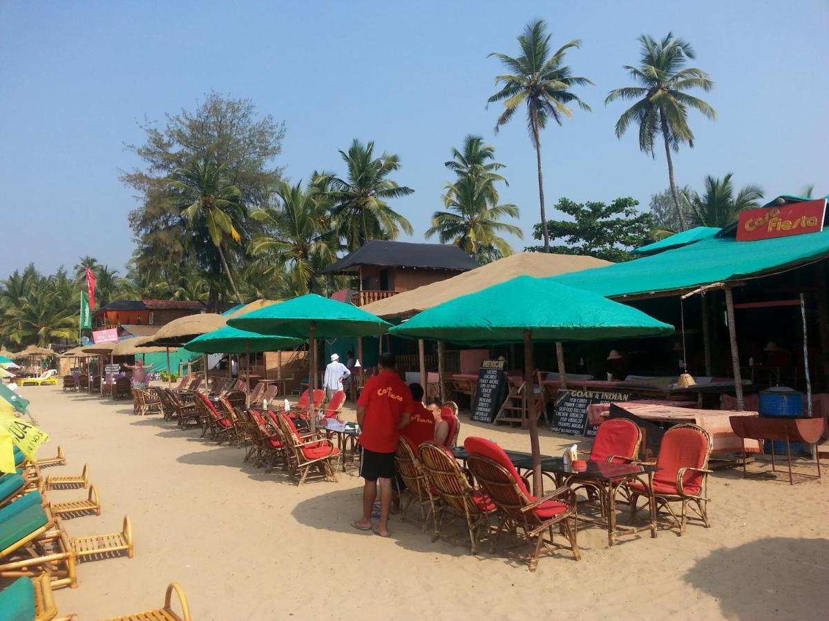 Casa Fiesta Sea Front Beach Huts Patnem Beach Bagian luar foto