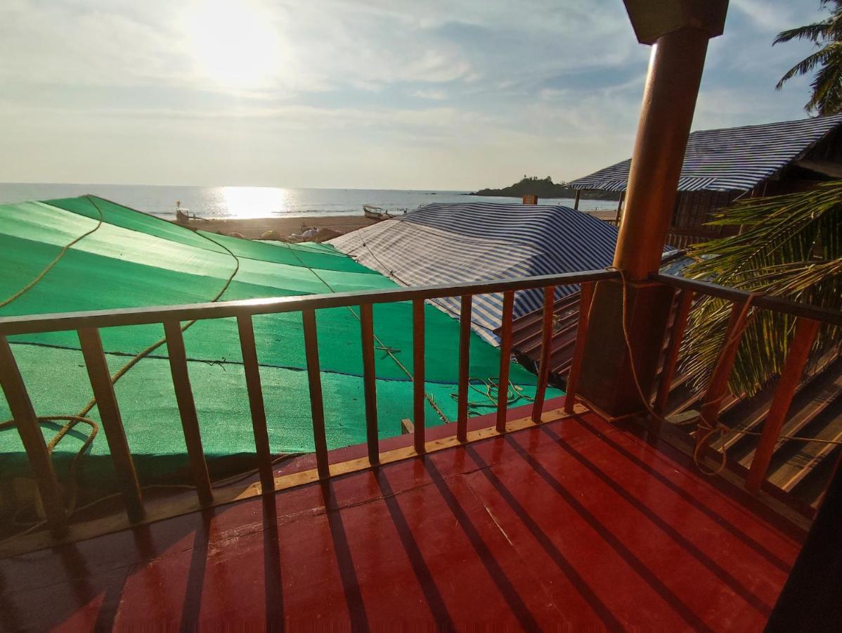 Casa Fiesta Sea Front Beach Huts Patnem Beach Bagian luar foto