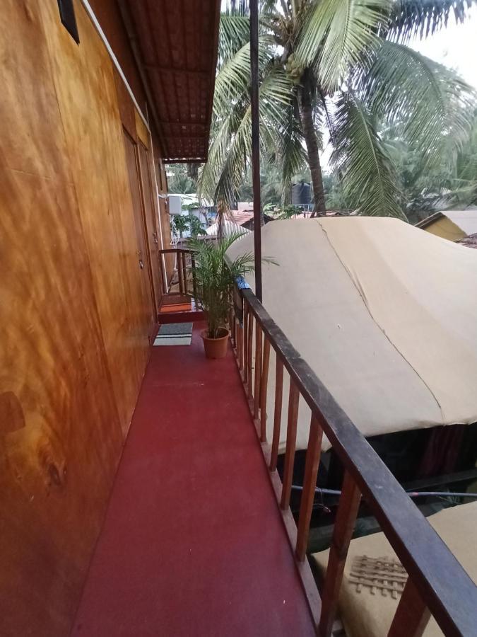 Casa Fiesta Sea Front Beach Huts Patnem Beach Bagian luar foto